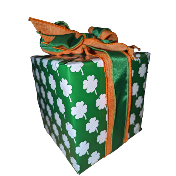 Annalee Saint Patrick's Day 6in Shamrock Chef Mouse - Gift Wrapped! - Picture 4 of 4